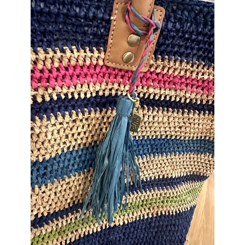 New with Tags! Tori Richard Large Straw Tote - Picture 2 of 6